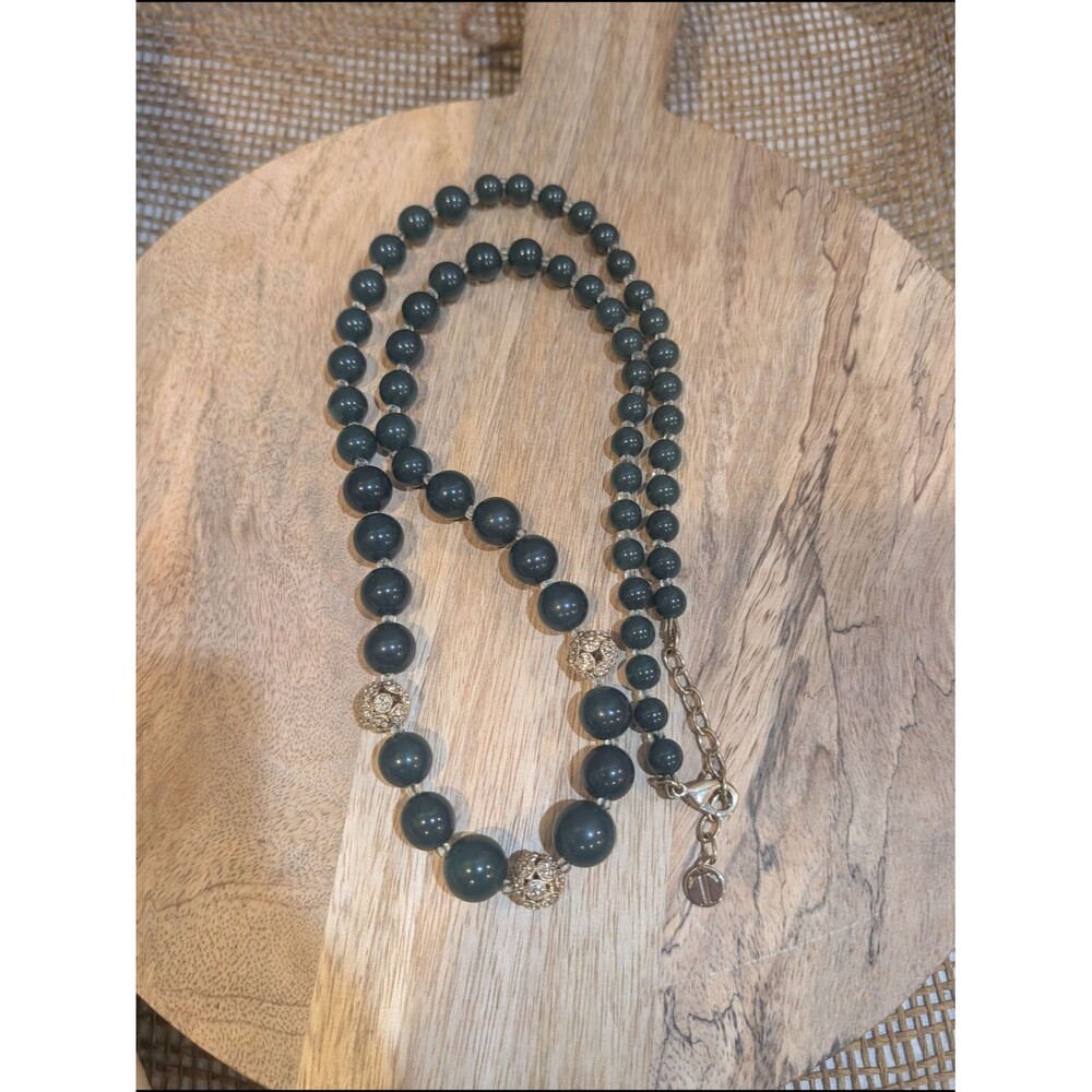 Talbots Dark Green Graduated Beaded Necklace Gold Tone Rhinestone Accents 28"